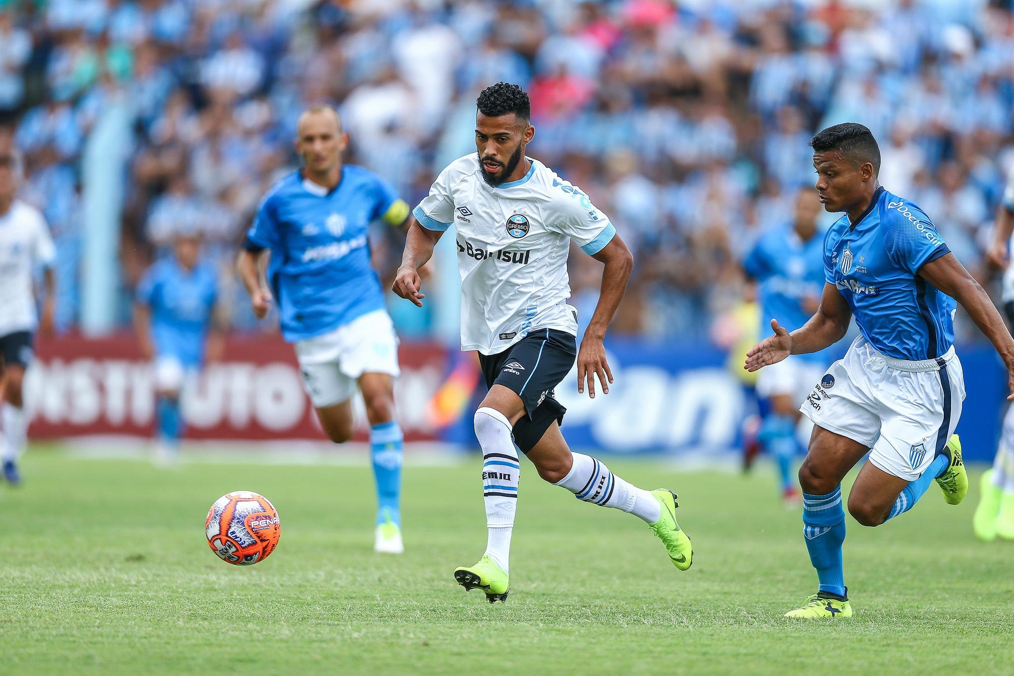 Novo Hamburgo e Gr&ecirc;mio se enfrentam na estreia do Gauch&atilde;o