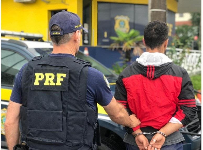 Homem n&atilde;o possui CNH e o ve&iacute;culo tinha diversas irregularidades