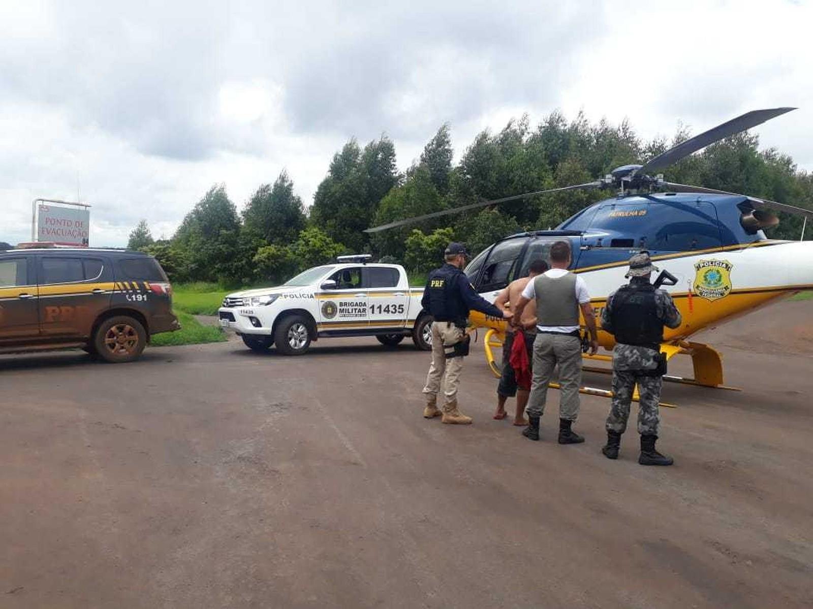Com aux&iacute;lio de helic&oacute;ptero, opera&ccedil;&atilde;o policial recapturou mais um foragido do Pres&iacute;dio Regional de Passo Fundo