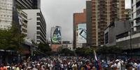 Venezuelanos criticam a inflação crescente, a escassez de produtos básicos e a crise migratória que divide as famílias
