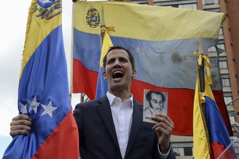 Juan Guaid&oacute; se declarou "presidente interino" da Venezuela