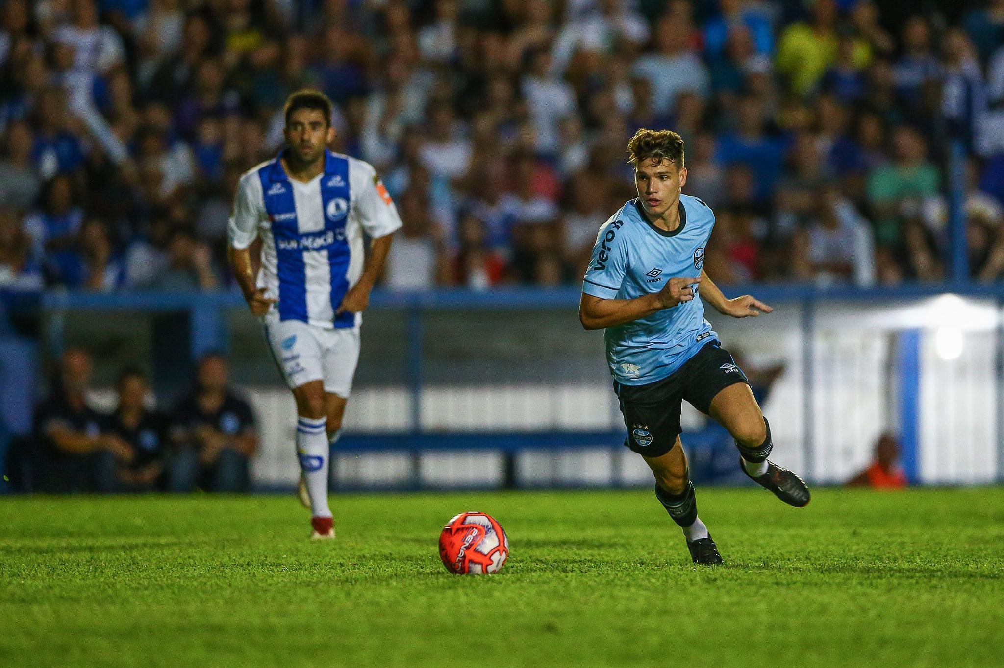 Vico ganhou chance como titular contra o Aimor&eacute;