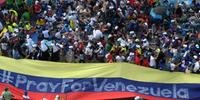 Maduro e Guaidó intensificam a disputa pelo poder na Venezuela