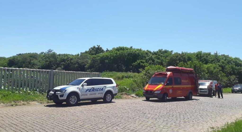 Corpos foram retirados na tarde desta sexta pelo 1&ordm; Batalh&atilde;o de Bombeiros Militar