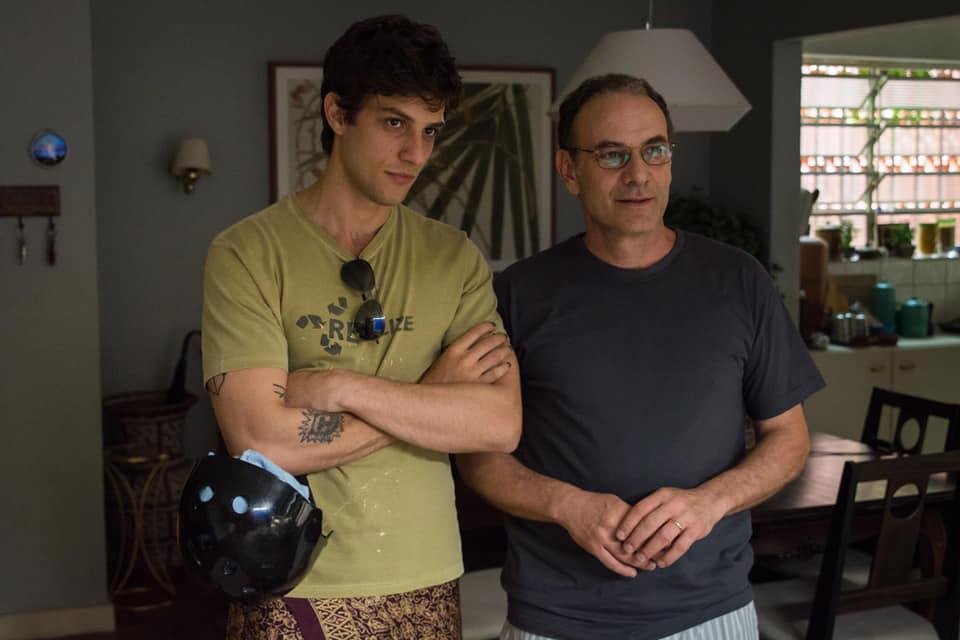 Filme &eacute; estrelado por Chay Suede e Marco Ricca 