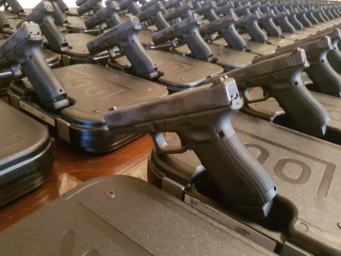 Entre as mudan&ccedil;as no decreto, foi ampliado o prazo de validade do registro de armas de 5 para 10 anos