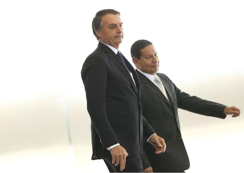 Retirada da bolsa de colostomia foi agendada para as 6 horas de segunda-feira
