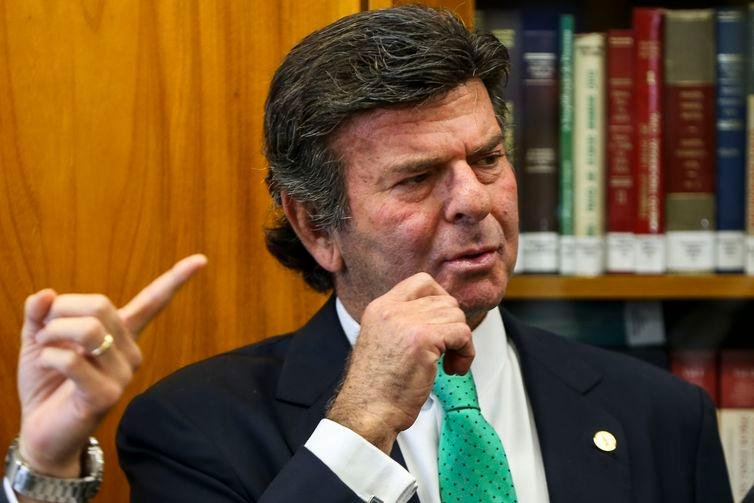 STF cancela decis&atilde;o de Fux sobre Renan Calheiros