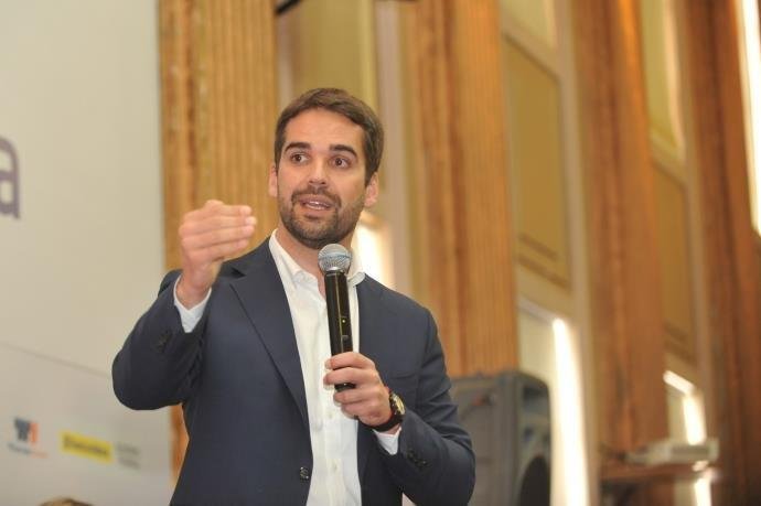 Leite ir&aacute; priorizar PECs em remessa &agrave; Assembleia Legislativa