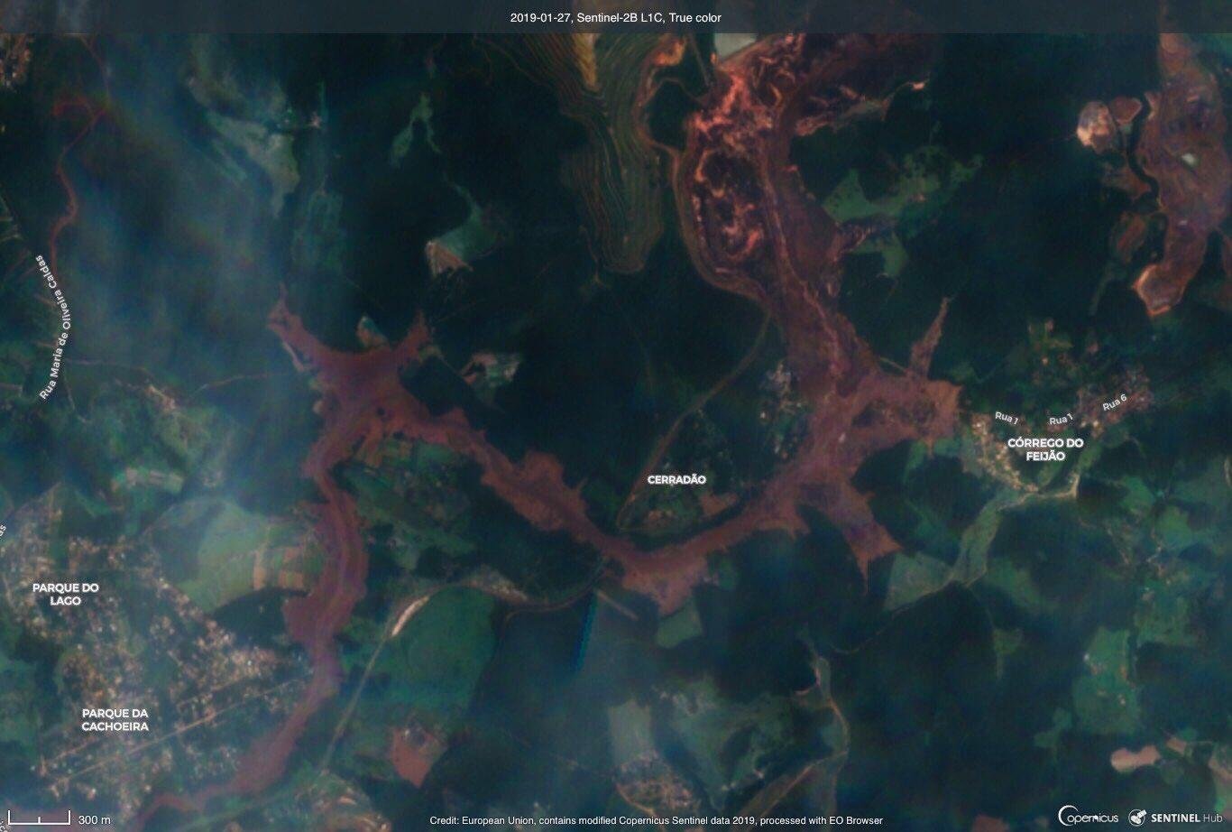 Sat&eacute;lite europeu fotografou &aacute;rea atingida por rejeitos na manh&atilde; deste domingo