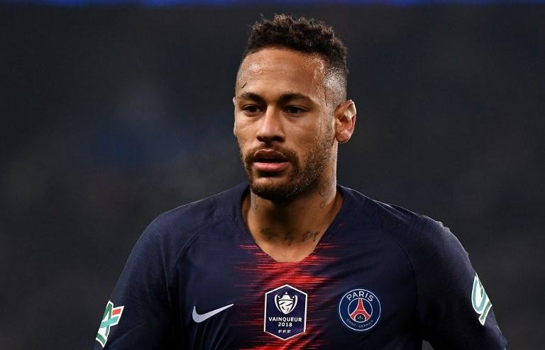 PSG afirmou que descarta a possibilidade de Neymar fazer uma nova cirurgia