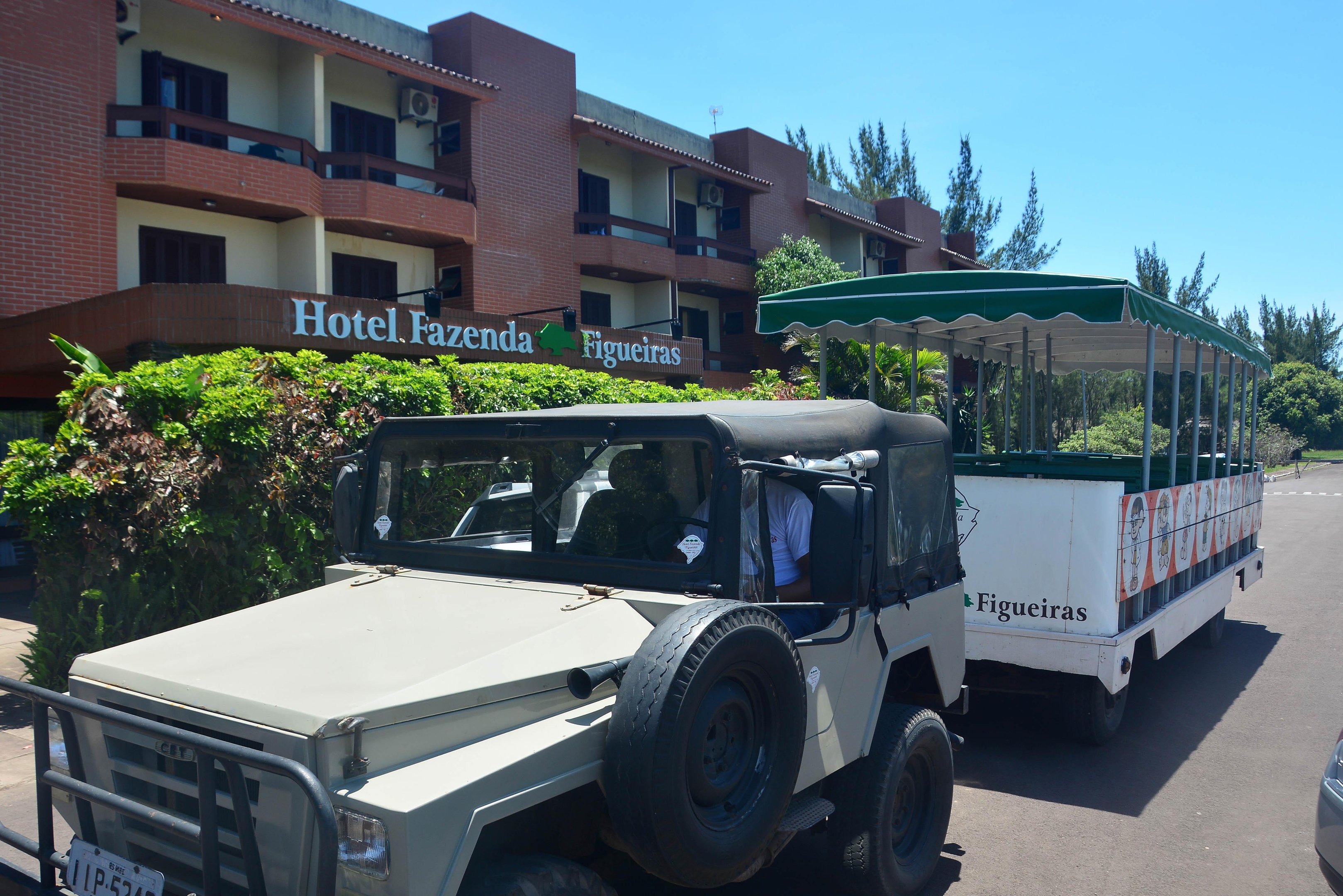 Hotel abre em dezembro, fecha ap&oacute;s o Carnaval e, durante a baixa temporada, atende grupos fechados para eventos