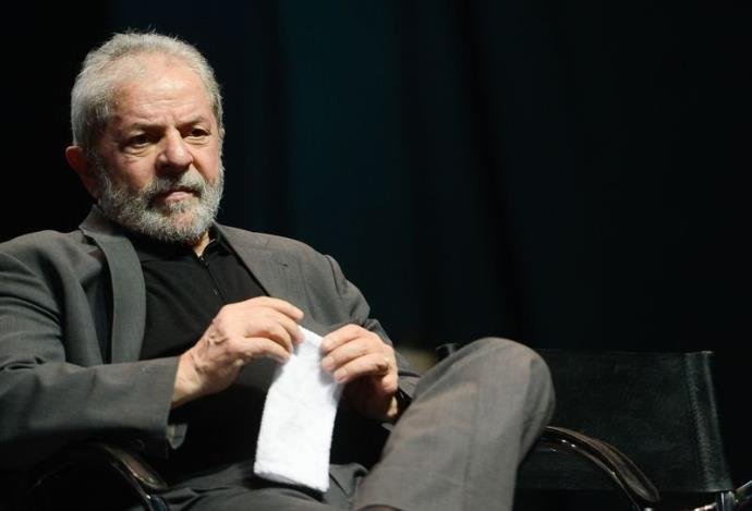 STF autorizou que Lula se encontrasse com familiares somente ap&oacute;s o vel&oacute;rio do irm&atilde;o Vav&aacute;