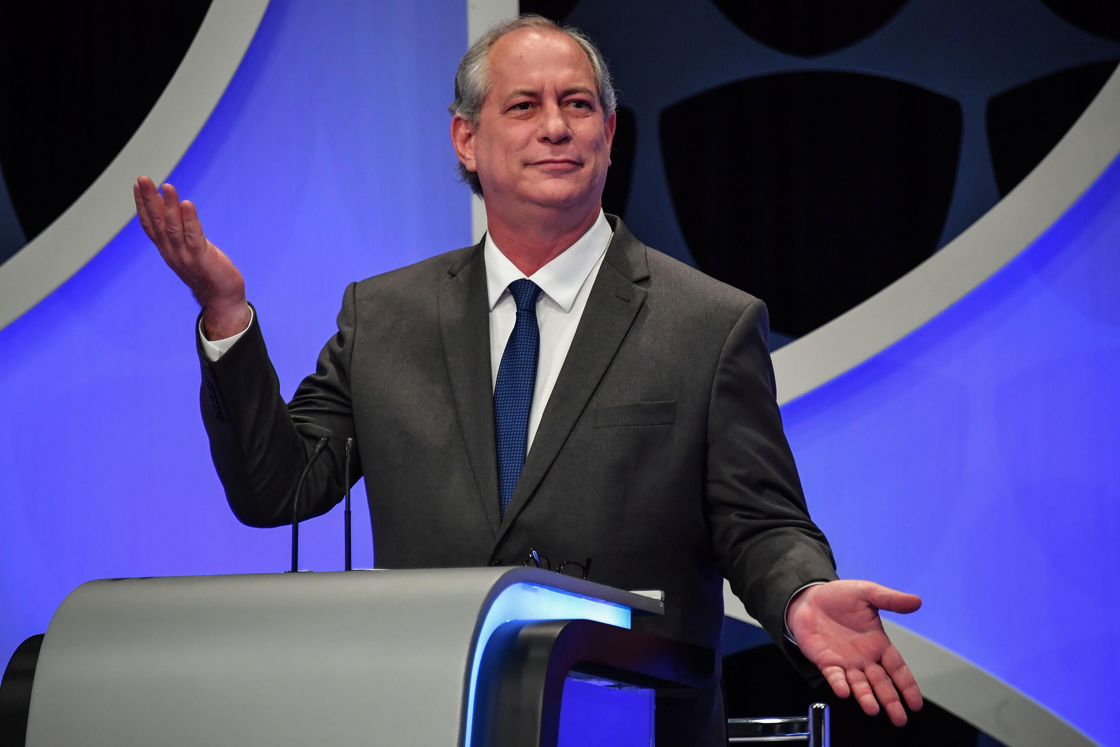 Candidato do PDT provocou advers&aacute;rio do PSL: "Vou mostrar que voc&ecirc; &eacute; uma c&eacute;dula de tr&ecirc;s reais"