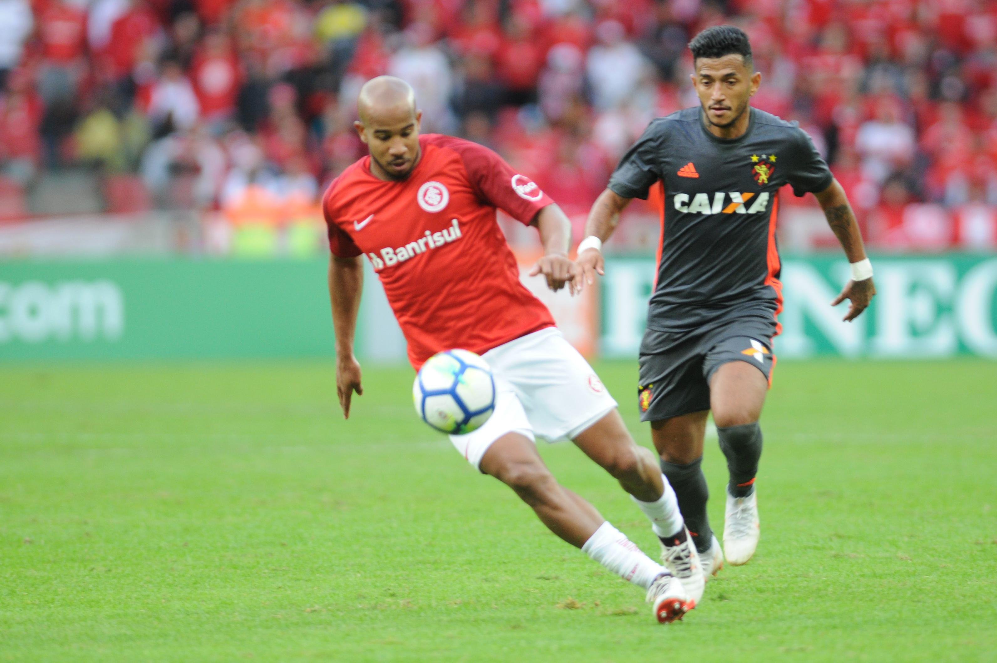 Patrick volta ao time colorado na noite desta sexta-feira 