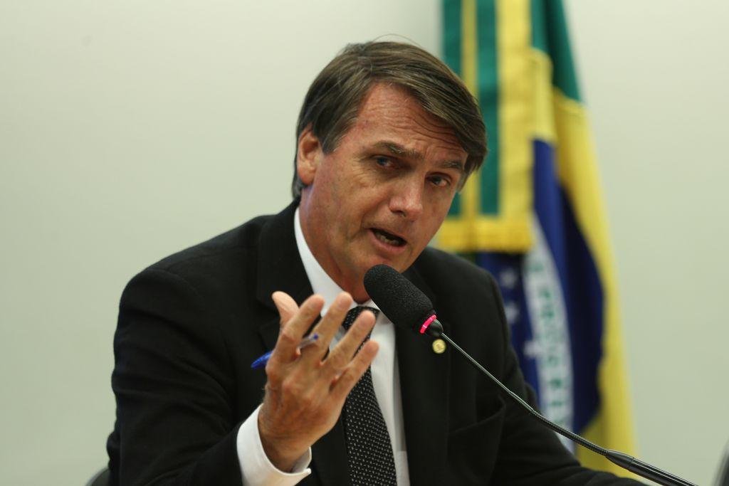 Bolsonaro, principal rival de Haddad, tem 24%, segundo pesquisa Ibope divulgada na quarta-feira