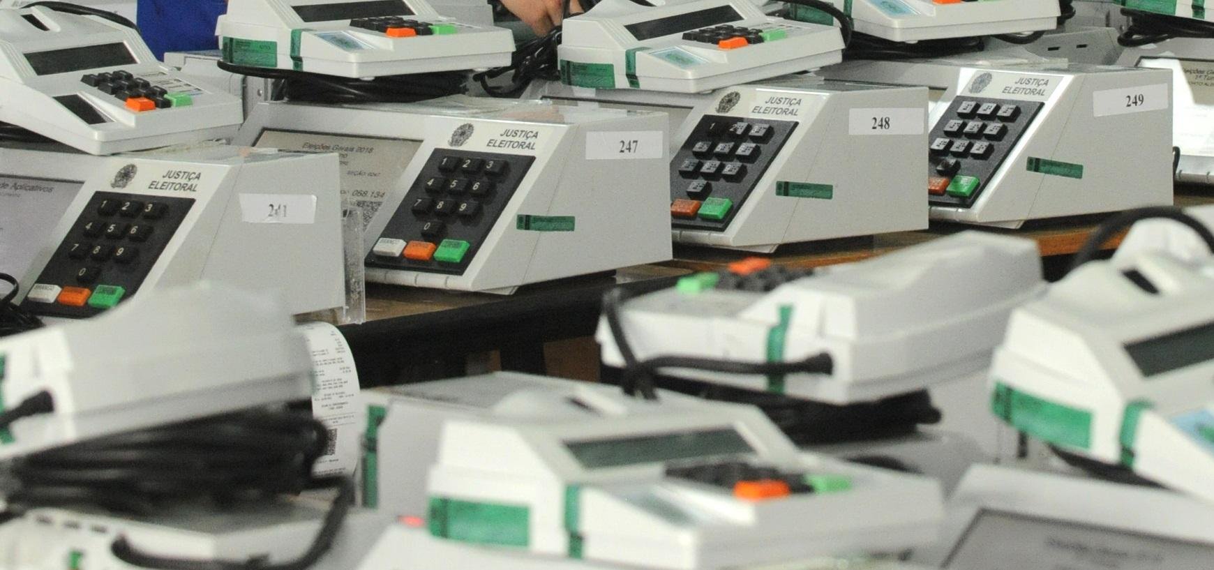 Mais de 145 milh&otilde;es de eleitores v&atilde;o &agrave;s urnas para escolher presidente, governadores, senadores e deputados