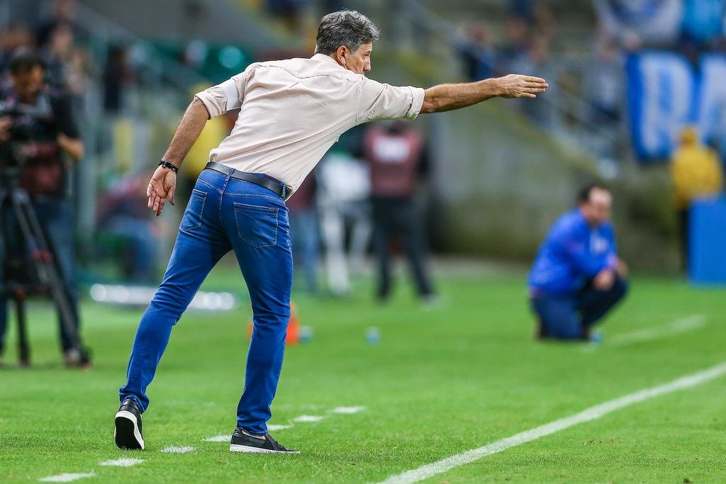 Renato Portaluppi lamentou os lances de desaten&ccedil;&atilde;o do Gr&ecirc;mio nos gols do Bahia