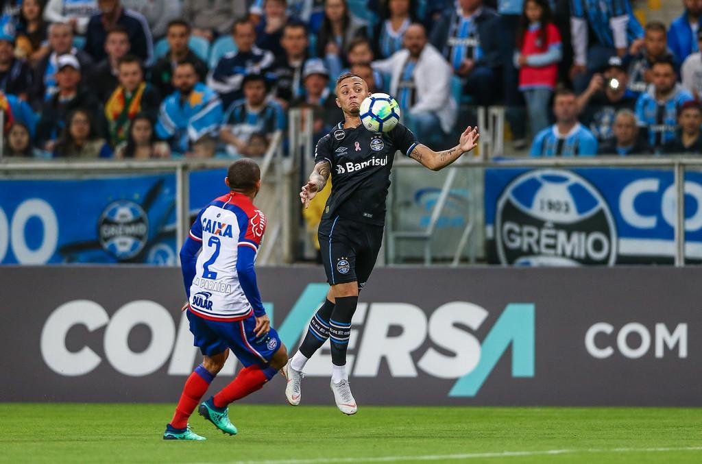 Everton sofreu les&atilde;o no primeiro tempo contra o Bahia