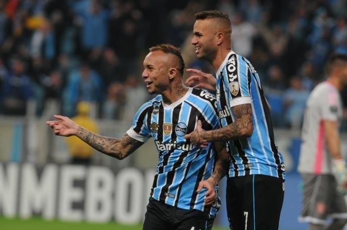 Gr&ecirc;mio espera ter Everton contra o River
