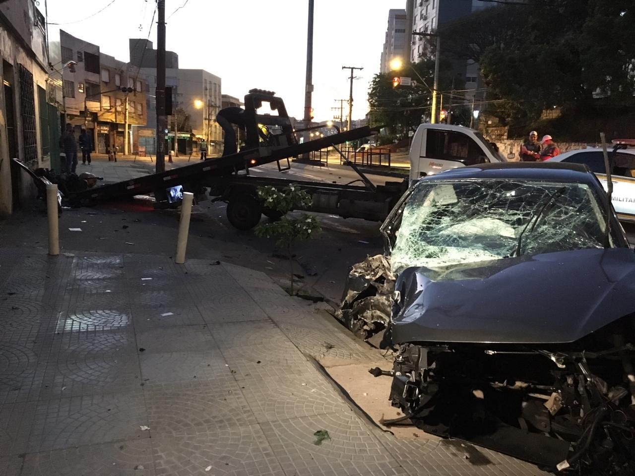 Acidente aconteceu na avenida Bento Gon&ccedil;alves