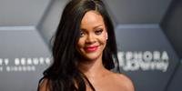 Rihanna pede a fãs que façam registro para legislativas americanas