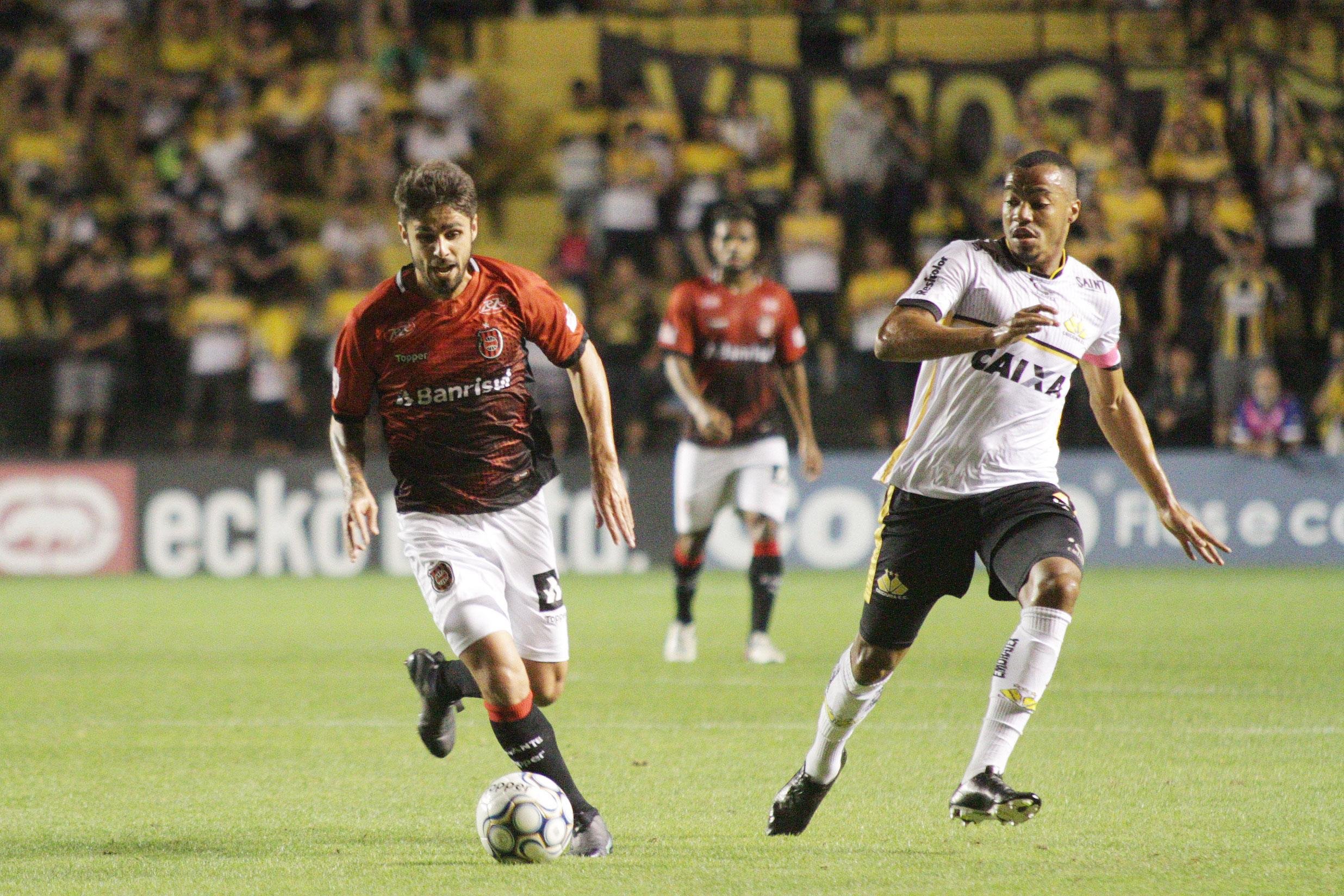 Brasil de Pelotas volta com vit&oacute;ria de Crici&uacute;ma