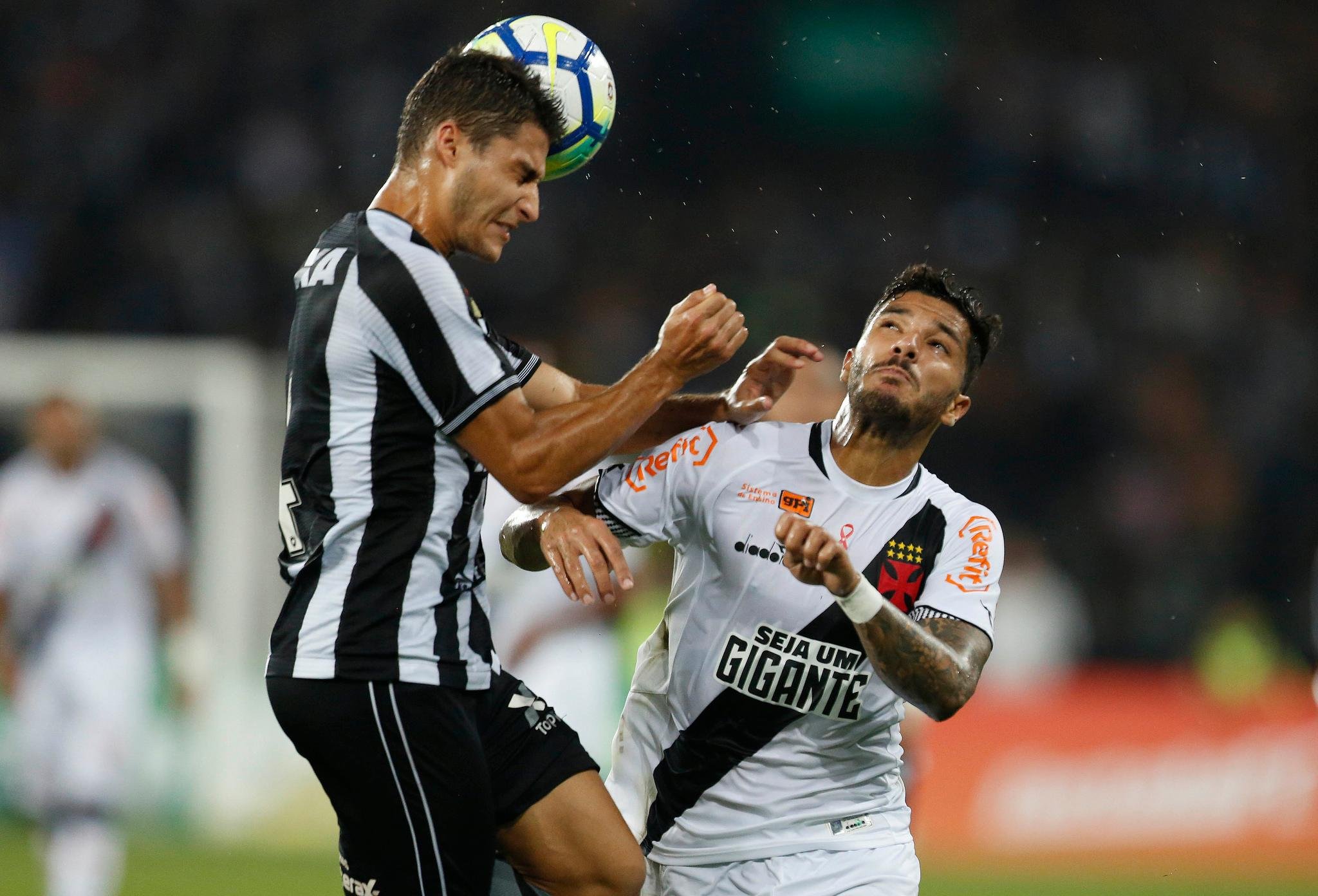 Botafogo e Vasco empataram em 1 a 1 nesta ter&ccedil;a-feira