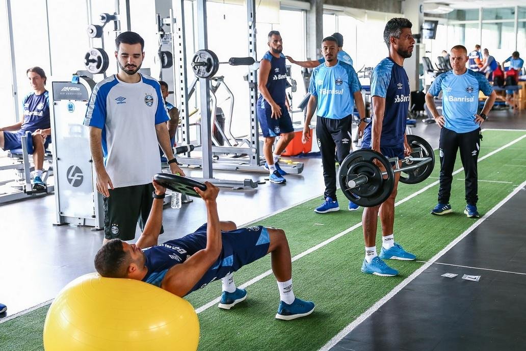 Gr&ecirc;mio tenta superar excesso de les&otilde;es em momento decisivo da temporada  