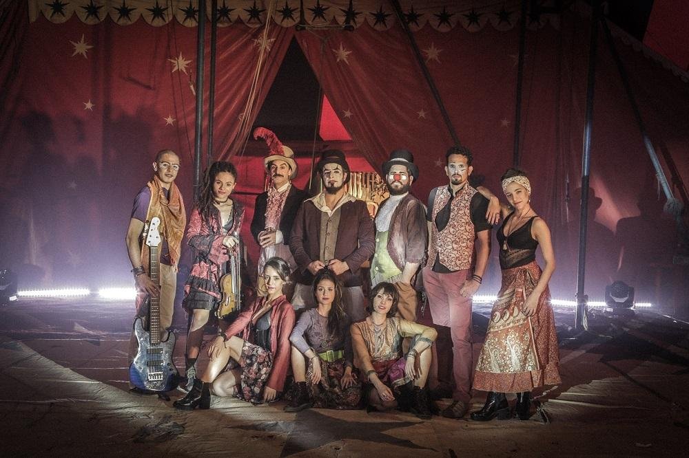 Teatro M&aacute;gico celebra 15 anos de carreira com show em Porto Alegre