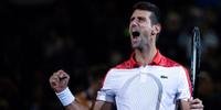 Djokovic conquista Masters 1000 de Xangai e se aproxima do topo do ranking