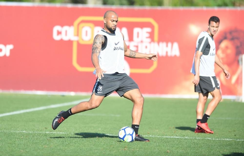 Moledo voltou a treinar com bola nesta ter&ccedil;a