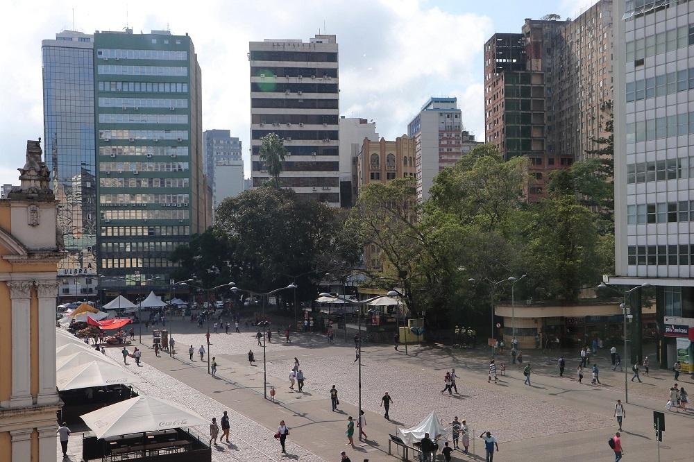 Porto Alegre ter&aacute; quarta-feira entre sol e nuvens