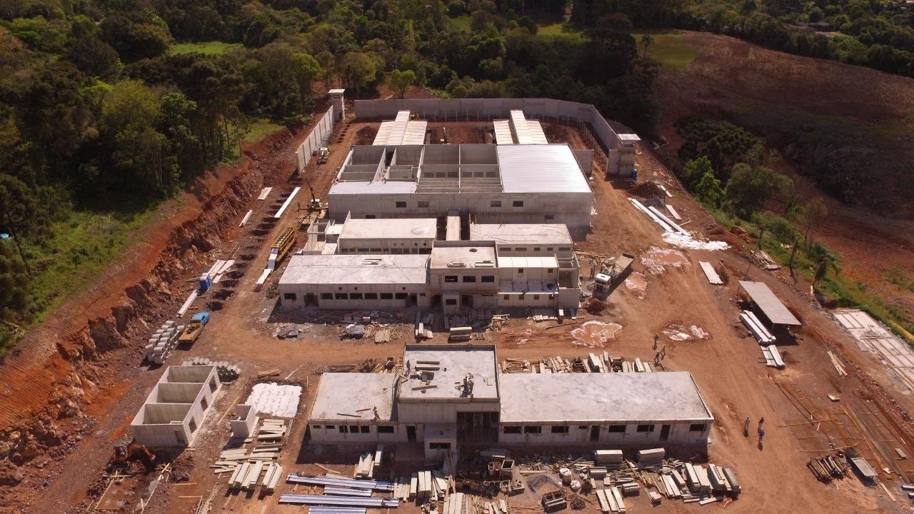 Obras do pres&iacute;dio de Bento Gon&ccedil;alves devem ser conclu&iacute;das at&eacute; janeiro
