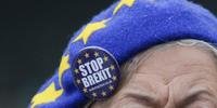 Britânicos desejam obter um passaporte da UE ante o futuro Brexit
