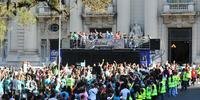 Marcha mobiliza mais de 2,5 mil pessoas em Porto Alegre 