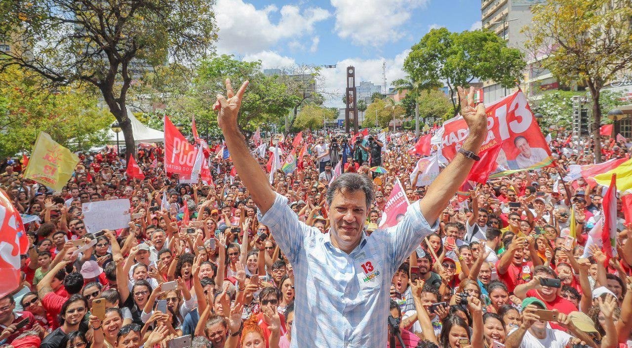Haddad vai ao Nordeste para tentar reduzir dist&acirc;ncia de rival