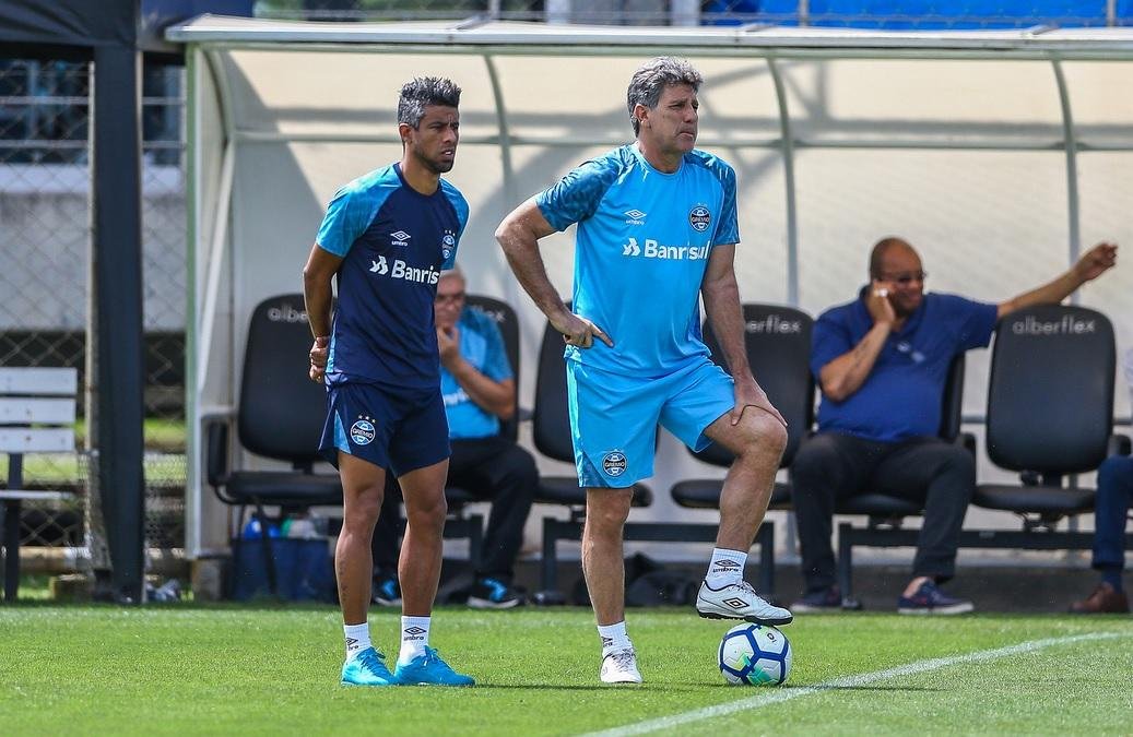 Habilidade de Renato na montagem do Gr&ecirc;mio ser&aacute; testada contra o River 