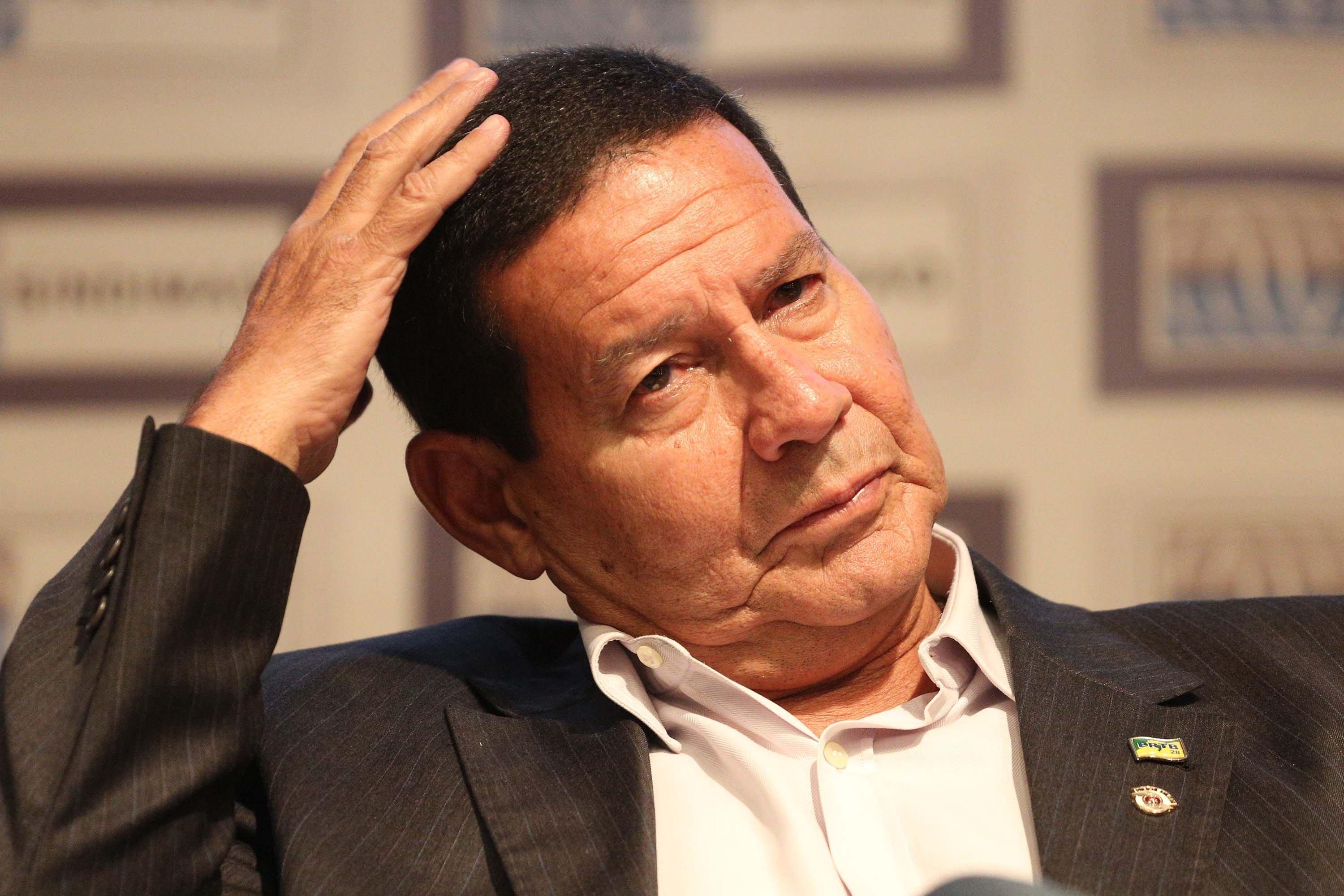 Mour&atilde;o foi chamado de torturador pelo cantor
