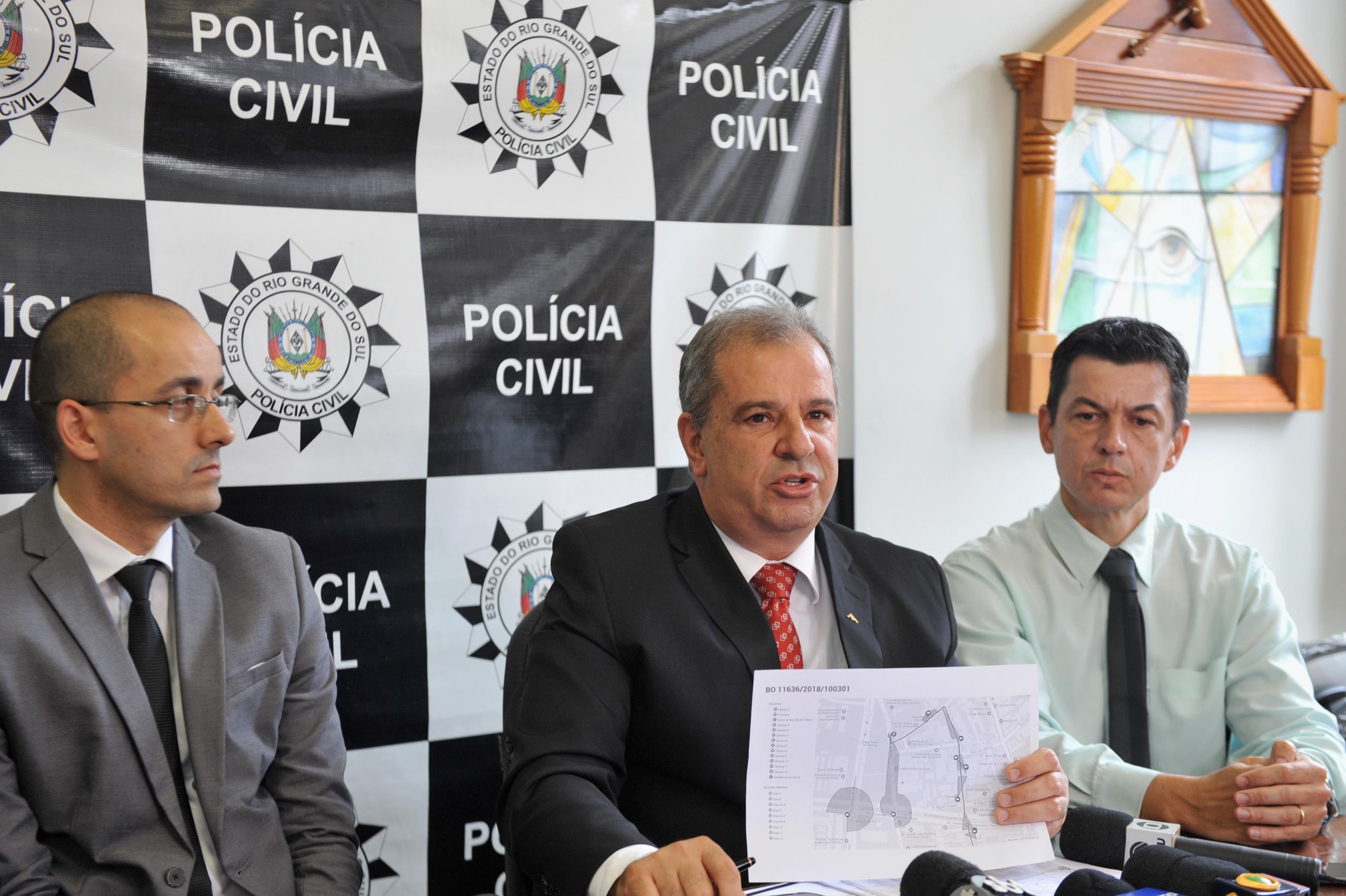 Em coletiva de imprensa, delegado Paulo Jardim anunciou o indiciamento da jovem