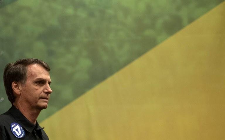 "Vai ficar por isso mesmo?", questiona Bolsonaro