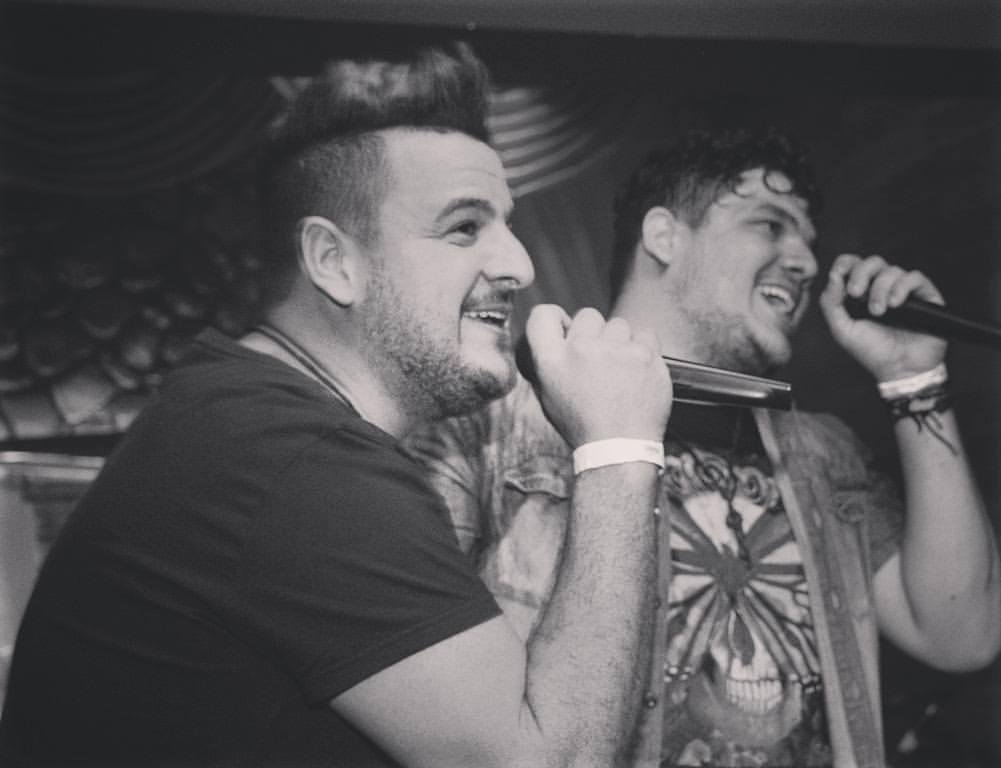 M&uacute;sica de maior sucesso dos irm&atilde;os &eacute; "Toalhinha", lan&ccedil;ada em novembro de 2016