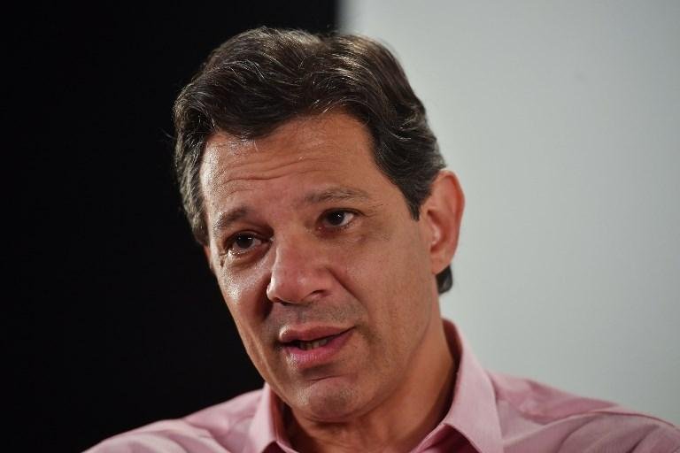 Haddad telefona para Fernando Henrique Cardoso