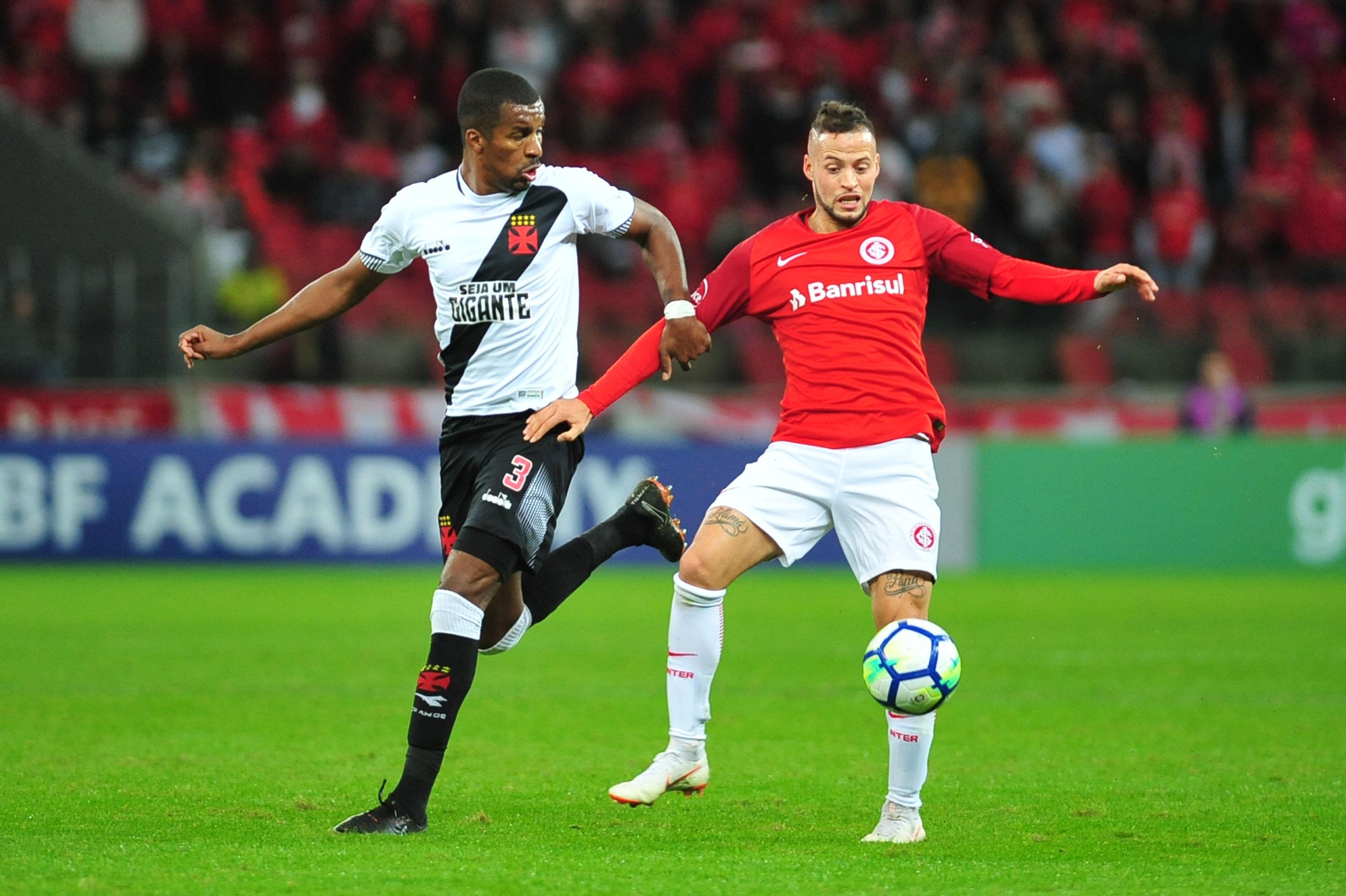 Como titular, Nico foi o destaque na vit&oacute;ria sobre o Vasco no primeiro turno
