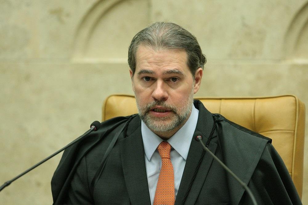 Presidente do Supremo defende liberdade de express&atilde;o nas universidades 