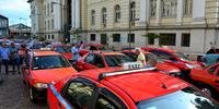 Fim da bandeira 2 nos táxis fica sem prazo para entrar em vigor em Porto Alegre