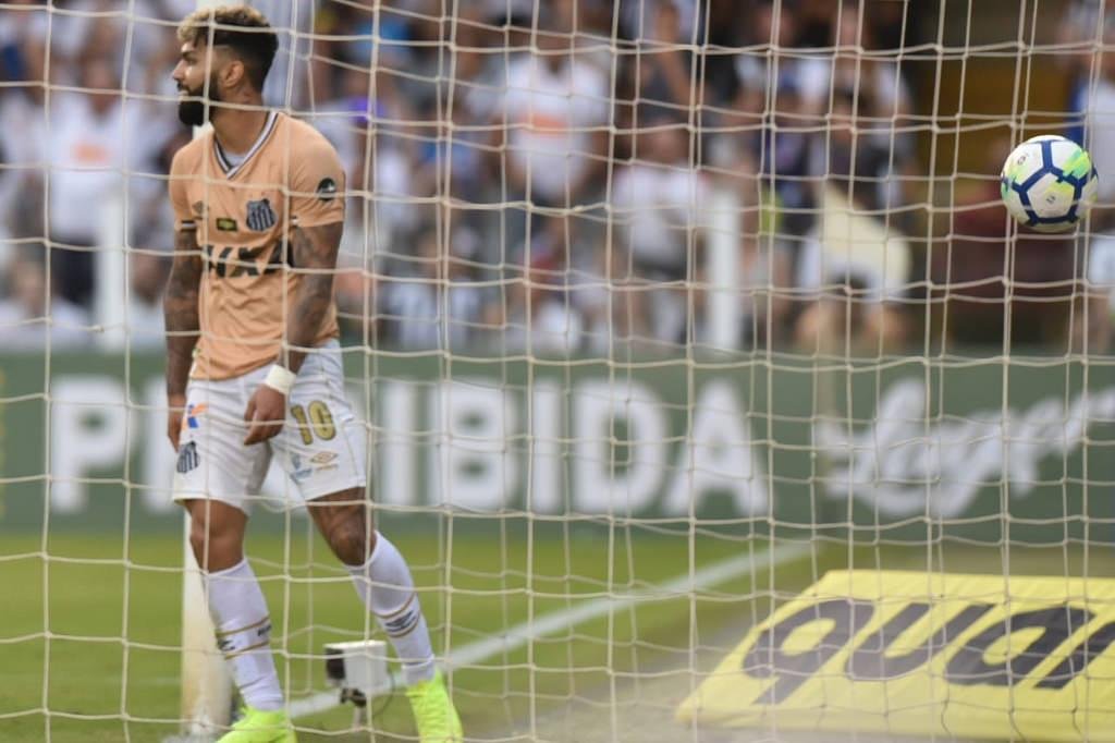 Santos est&aacute; em s&eacute;timo lugar na tabela do campeonato brasileiro