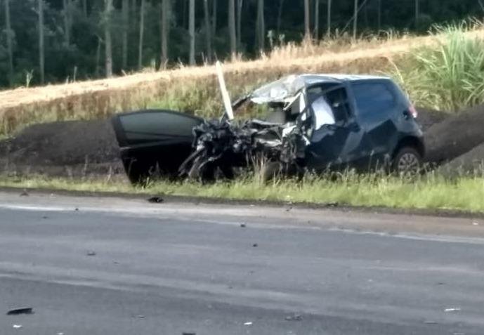 Jovem conduzia o Volkswagen Fox