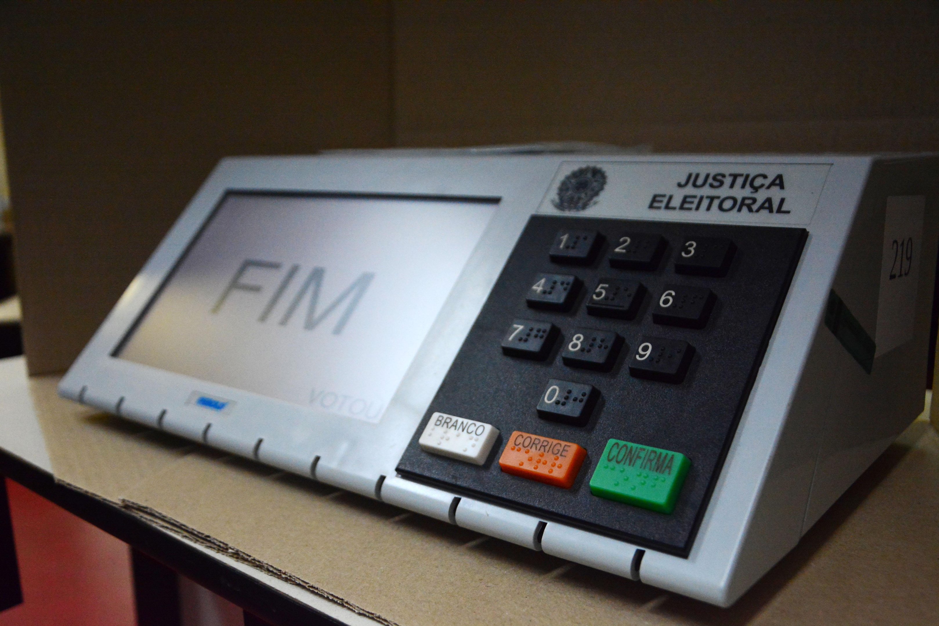 Urna eletr&ocirc;nica agiliza o resultado das elei&ccedil;&otilde;es