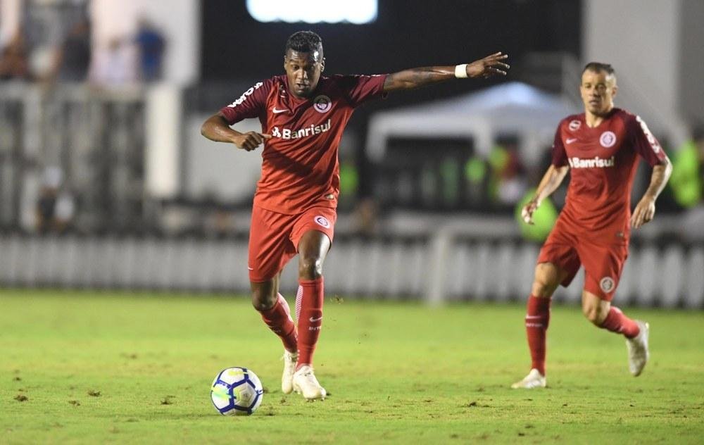 Edenilson &eacute; um dos jogadores suspensos para o duelo contra o Atl&eacute;tico-PR